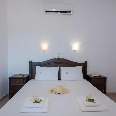 Village Otel *